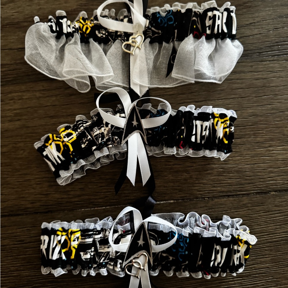 Star Trek garters! 3 of them!